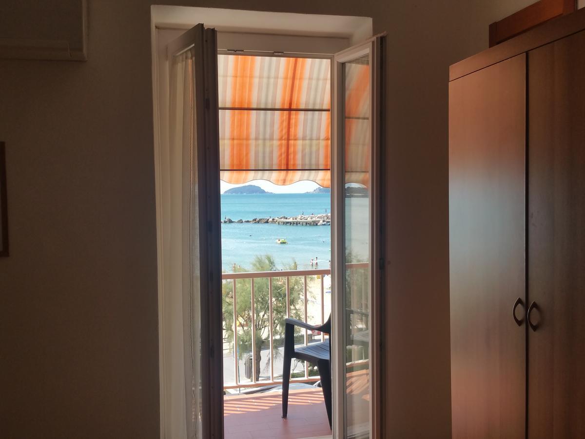 לריצ'י Albergo Nettuno מראה חיצוני תמונה